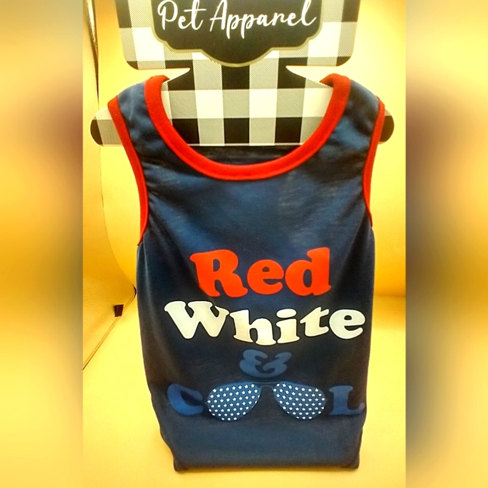 Patriotic Dog Clothing Red White & Cool NWT Pull on Outfit Size Large ☀️
